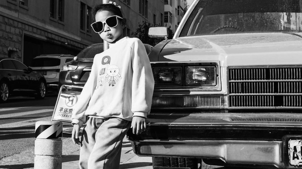 Featured image for tips for flying with children